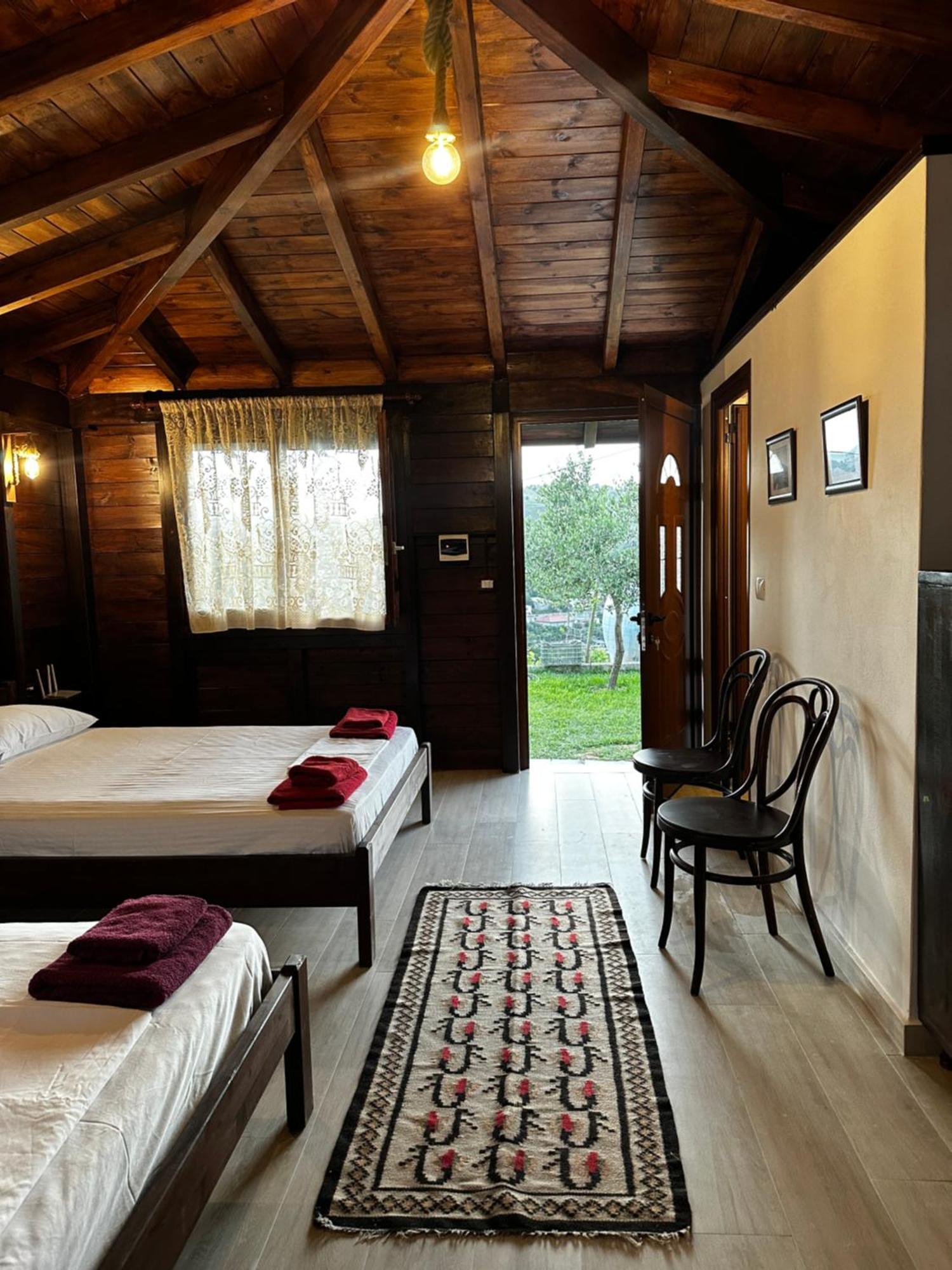 Guest House Gorani Berat Luaran gambar